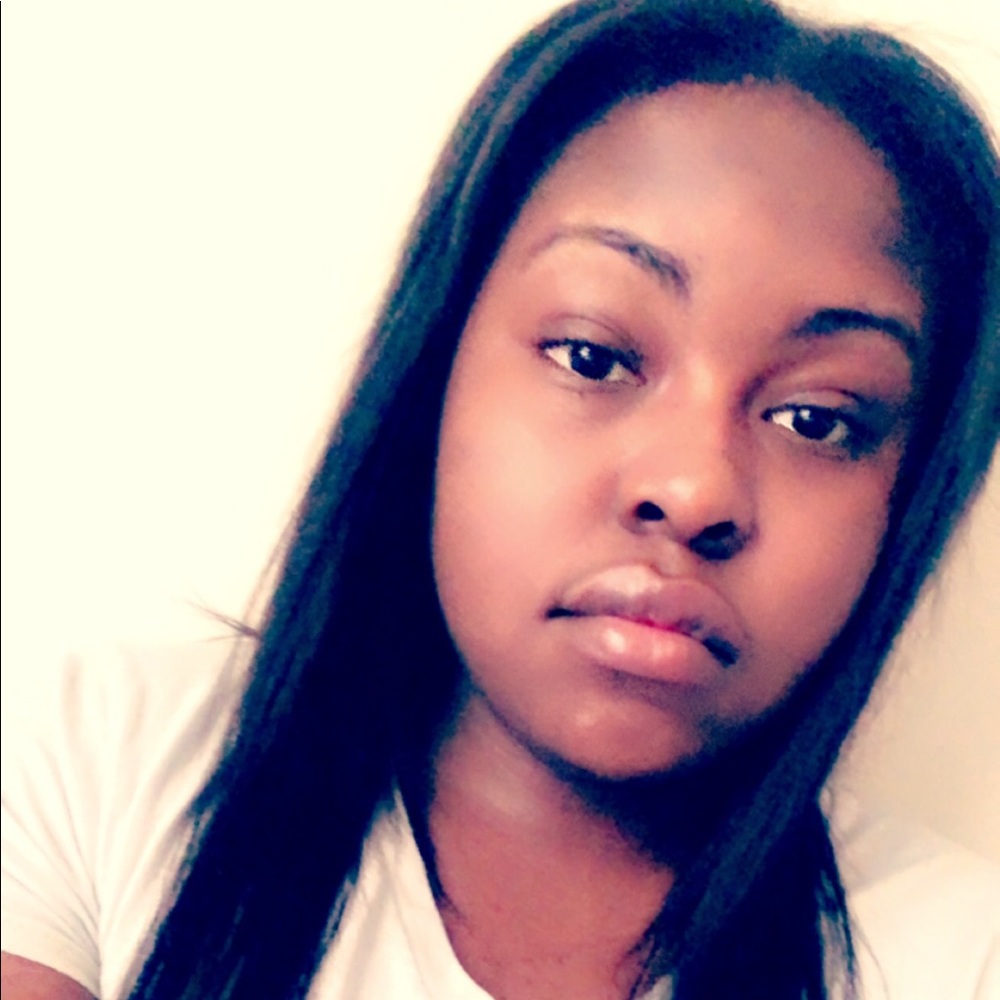 Meet your Posher, Jazmin